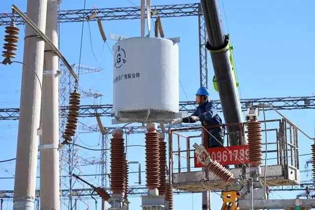 訂單排到2029年、價格飆升30%，歐美為何排隊瘋搶中國變壓器？